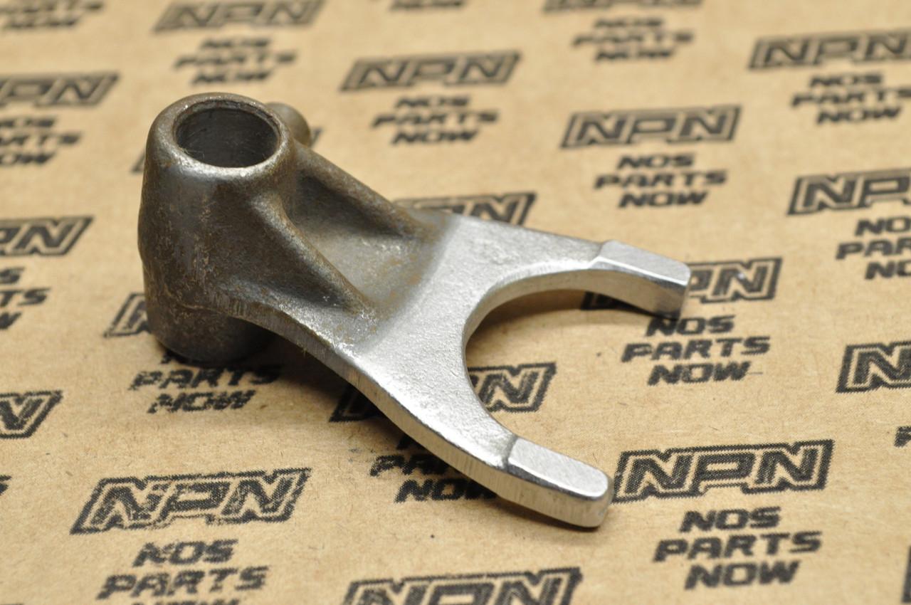 NOS Honda MR175 K0-1977 MT125 K0-1976 Center Gear Shift Fork 24221-361-000