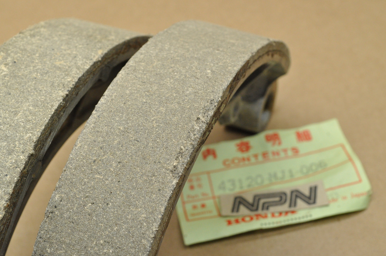NOS Honda CB700 SC TRX350  VF700 VF750 VT1100 VT700 Brake Shoe Set 43120-MJ1-006