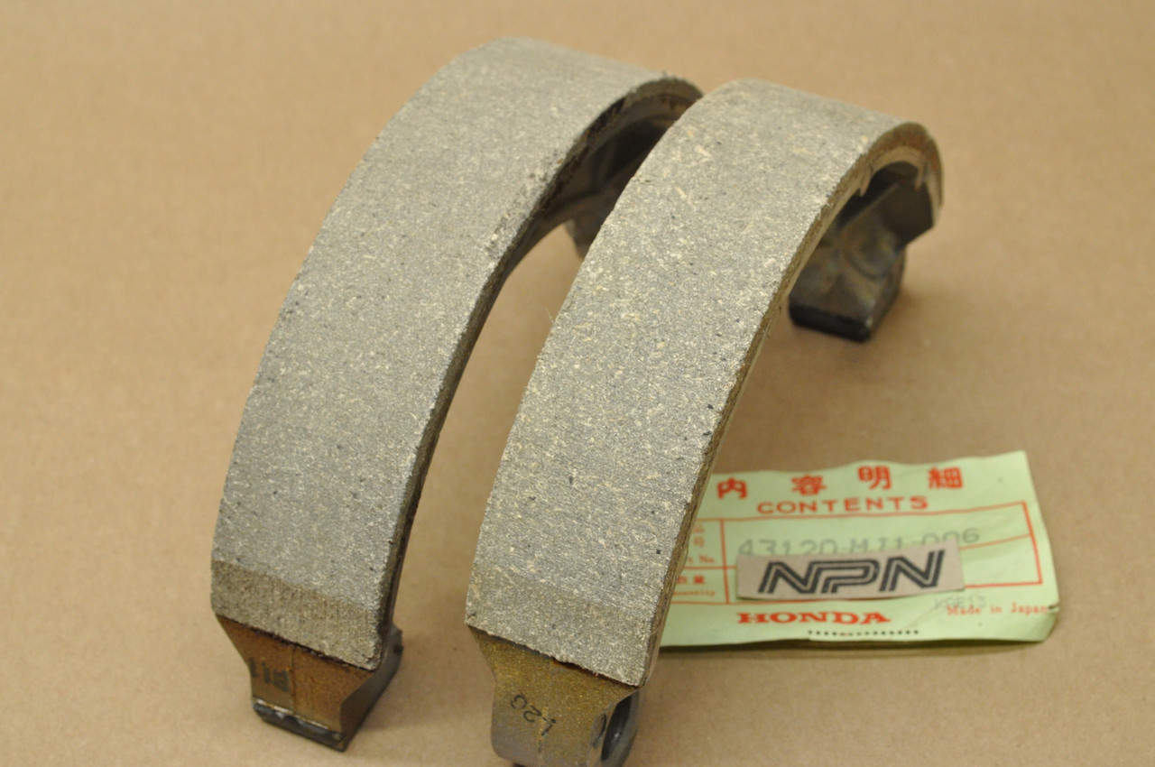 NOS Honda CB700 SC TRX350  VF700 VF750 VT1100 VT700 Brake Shoe Set 43120-MJ1-006