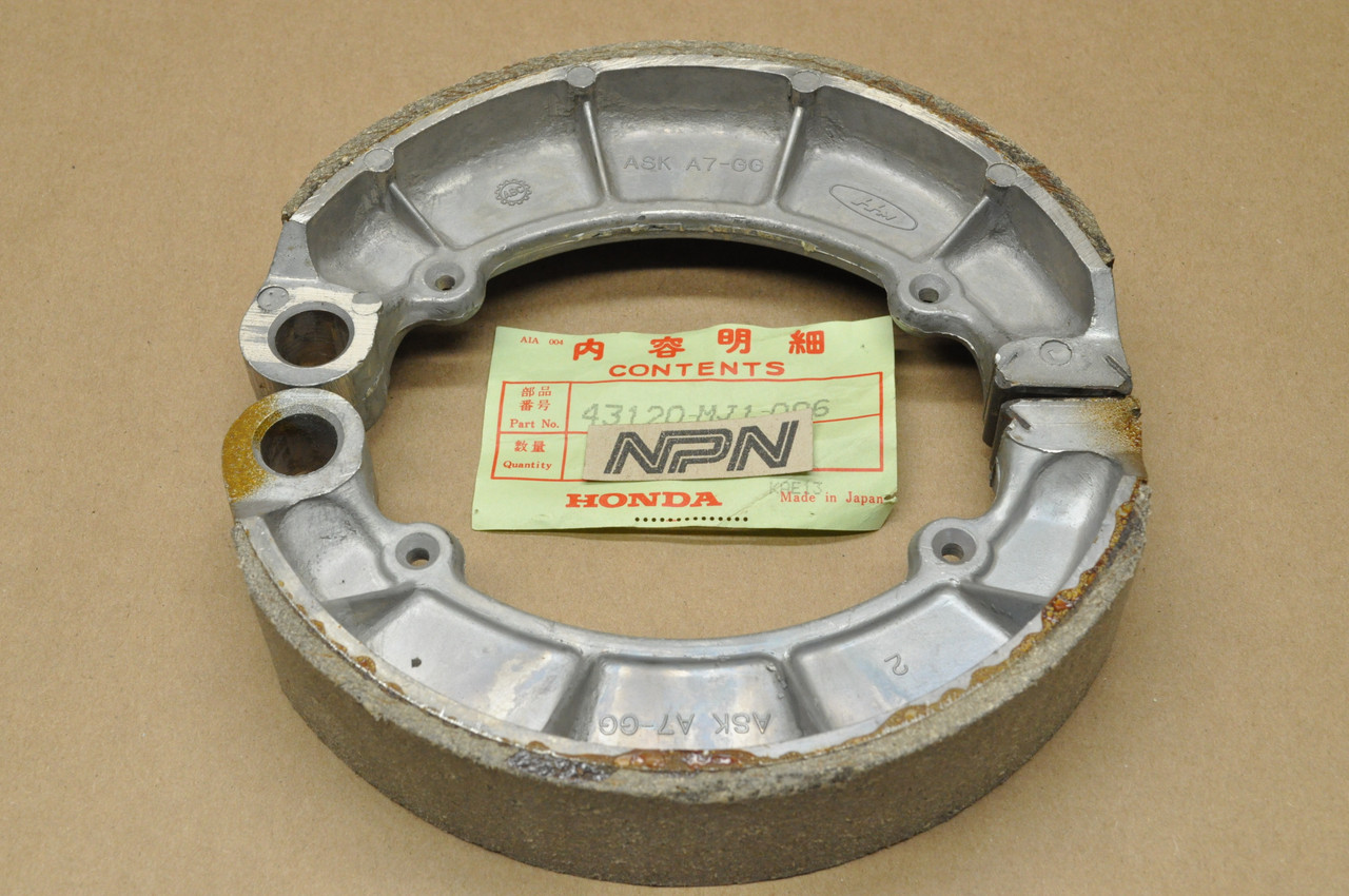 NOS Honda CB700 SC TRX350  VF700 VF750 VT1100 VT700 Brake Shoe Set 43120-MJ1-006