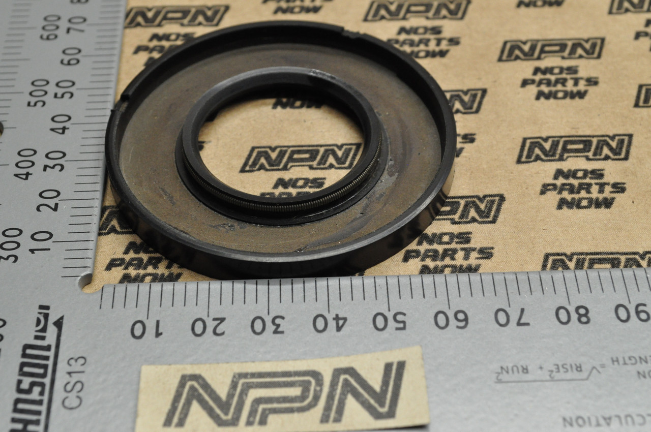 NOS Honda CA77 CA72 CB72 CB77 Crank Shaft Oil Seal 32x65x6.5 91201-259-000