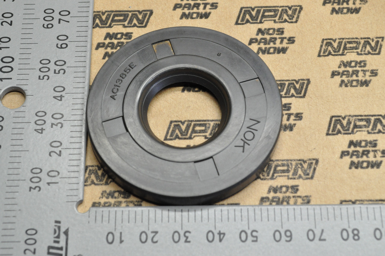 NOS Honda CB750F CB750 K0-K5 Oil Seal 25x62x7 91205-300-005