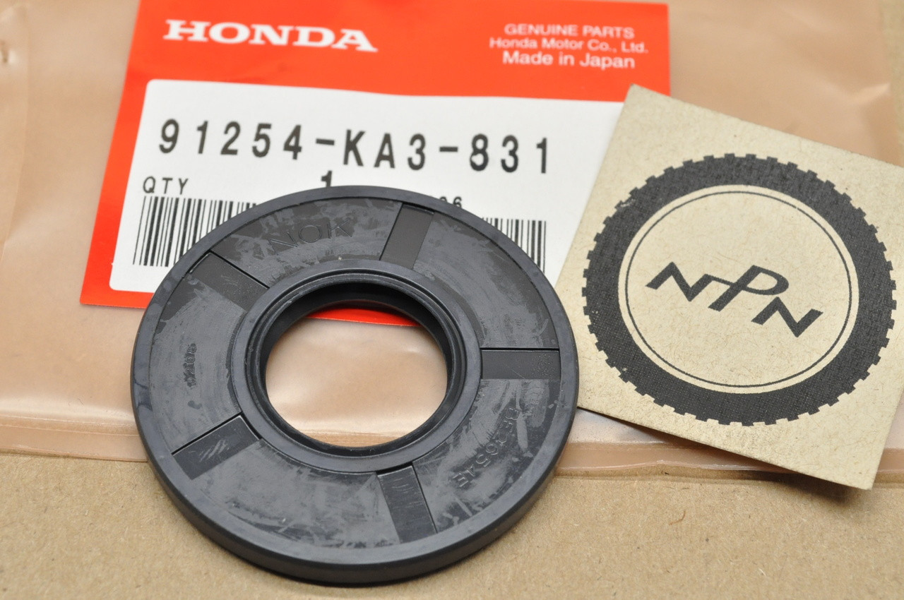 NOS Honda CR125 R CR250 R CR500 R Front Wheel Hub Seal 91254-KA3-831