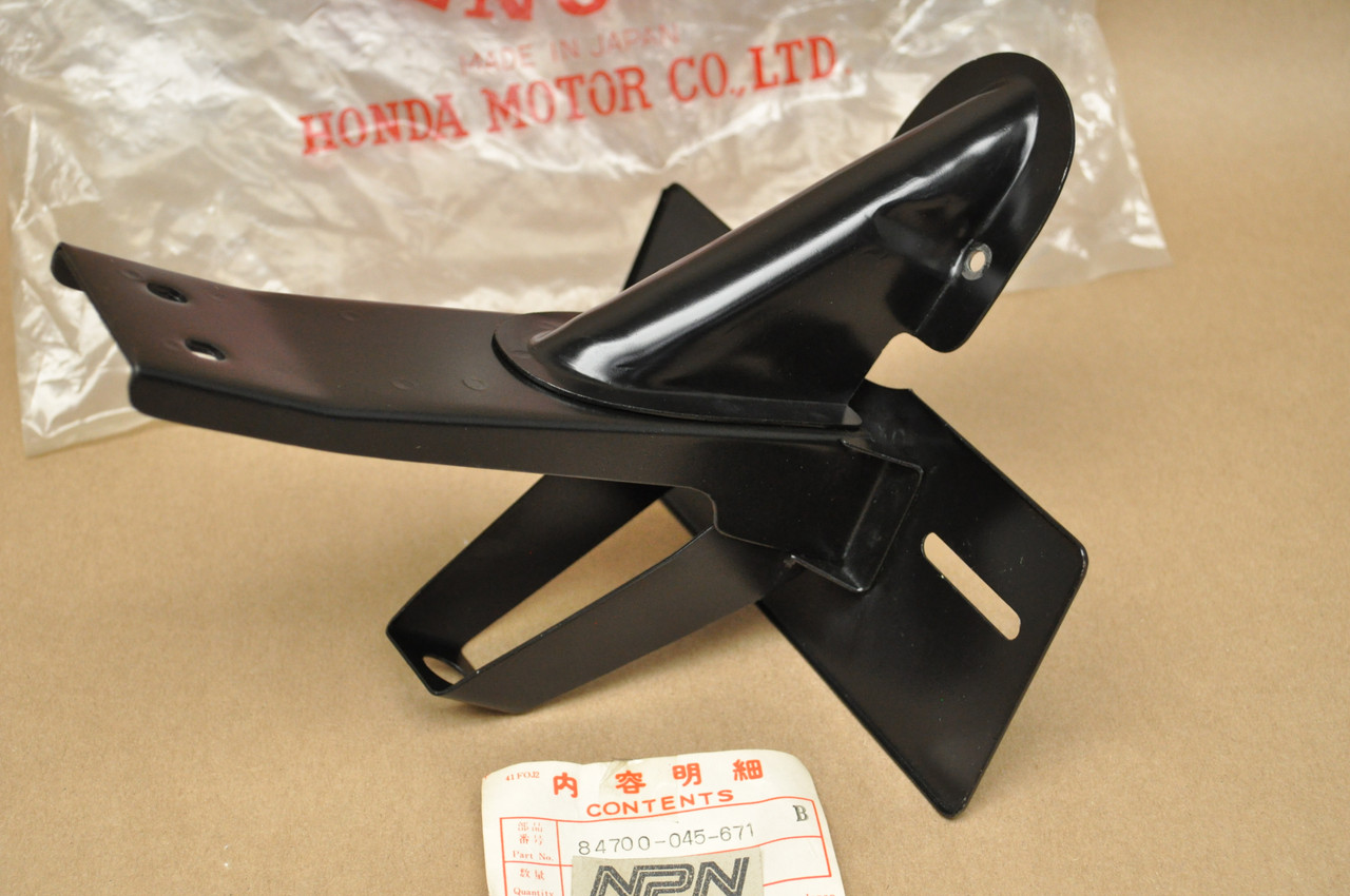 NOS Honda Z50 A K2 Black Tail Light Number Plate Mount Bracket 84700-045-671 B
