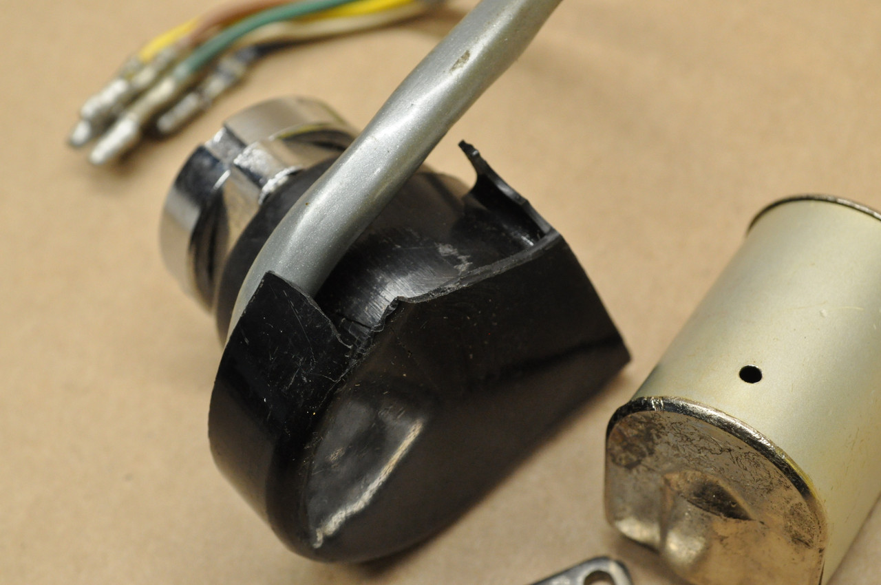 NOS Honda C110 CA110 Ignition Key Switch & Steering Lock 35010-011-010