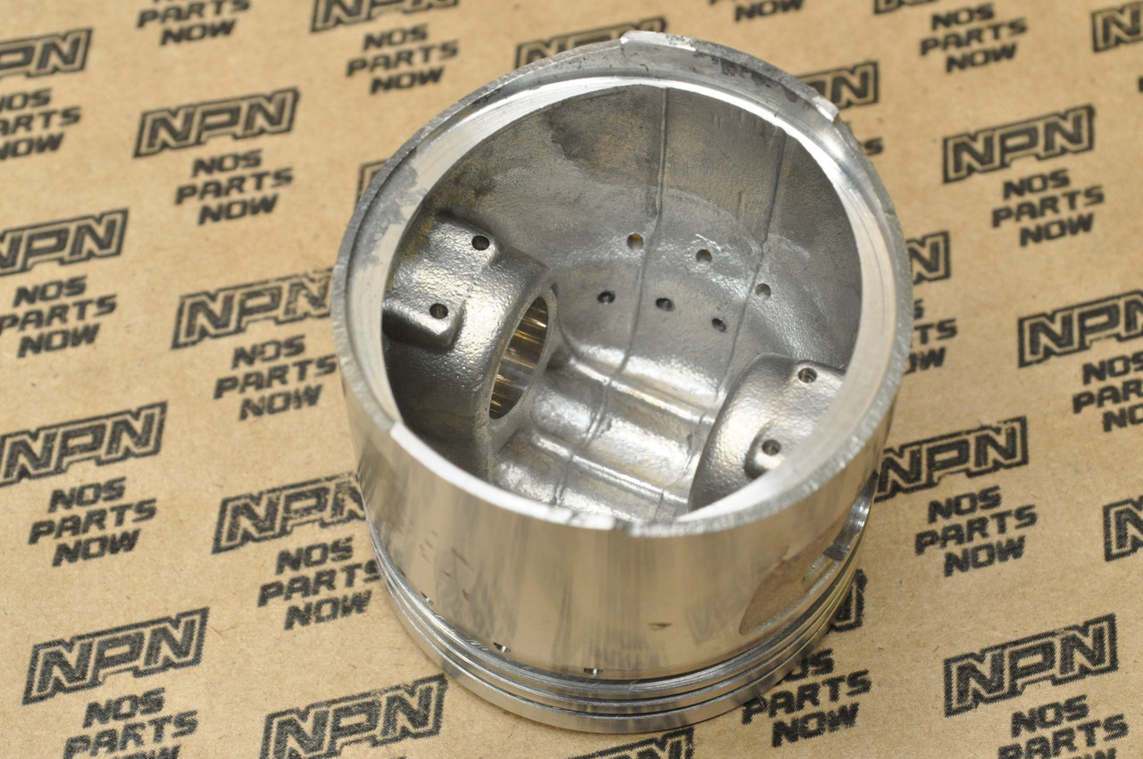 NOS Honda CB750 K0-1976 .25 Oversize Piston 13102-300-030