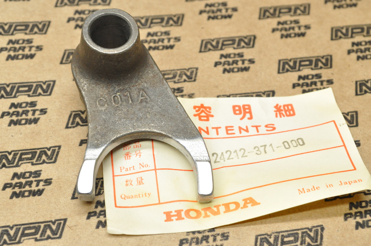 NOS Honda 1975-79 GL1000 1976 GL1000LTD Gold Wing Gear Shift Fork 24212-371-000