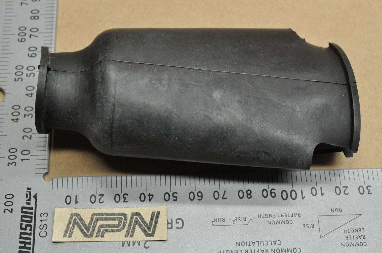 NOS Honda GL1000 GL1000LTD Gold Wing Harness Connector Cover 32150-121-000