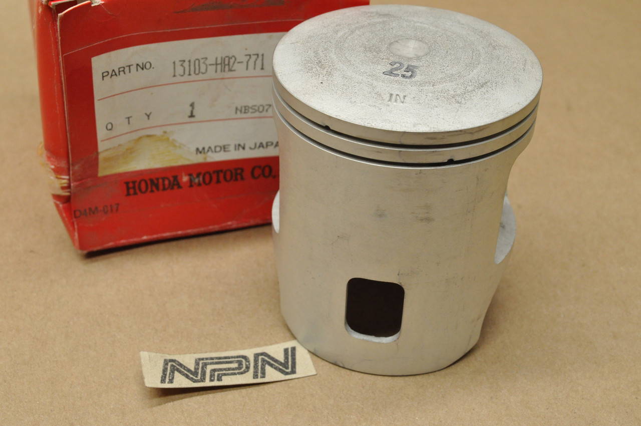 NOS Honda 1988 TRX250 R Fourtrax Piston .25 Oversize 13103-HA2-771