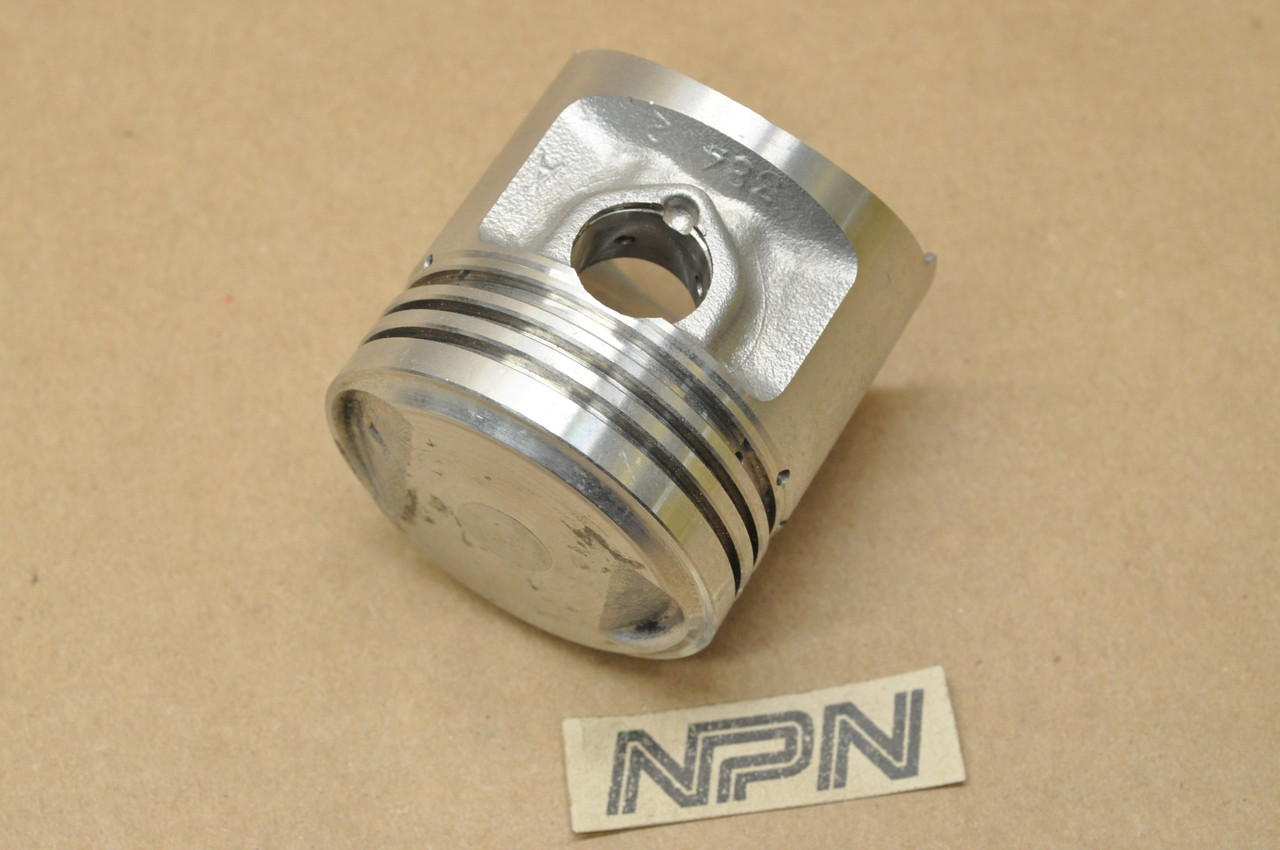 NOS Honda 1976-77 XL100 Standard Size Piston 13101-384-000