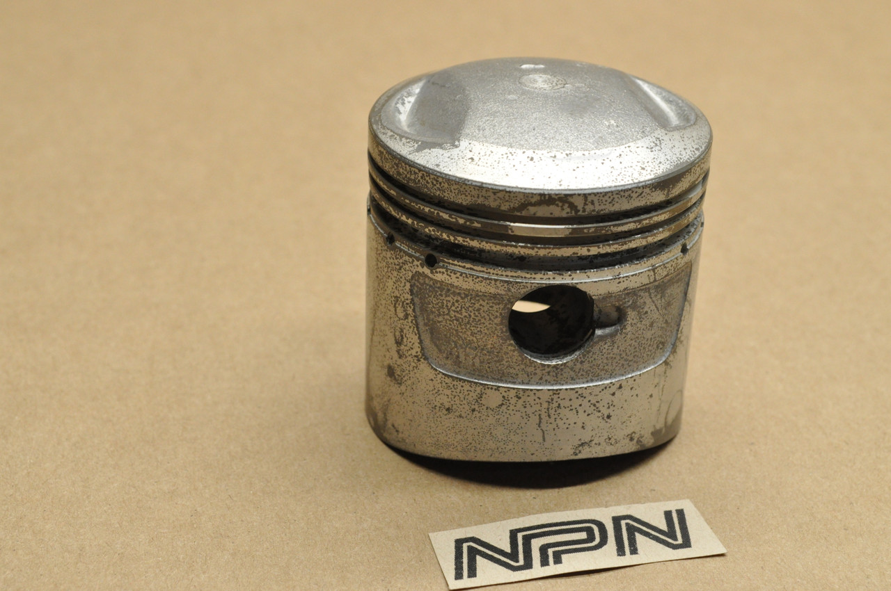 NOS Honda CA77 Standard Size Piston 13101-266-020
