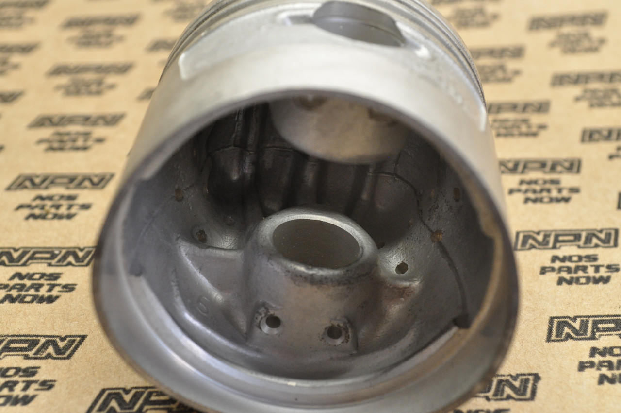 NOS Honda CA77 Standard Size Piston 13101-266-020