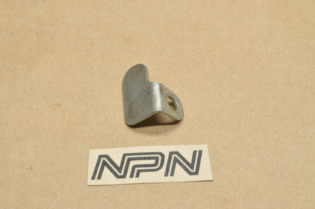 NOS Honda CA175 CB175 CB200 CL175 CL200 Motor Cable Guide Clamp 32911-302-000