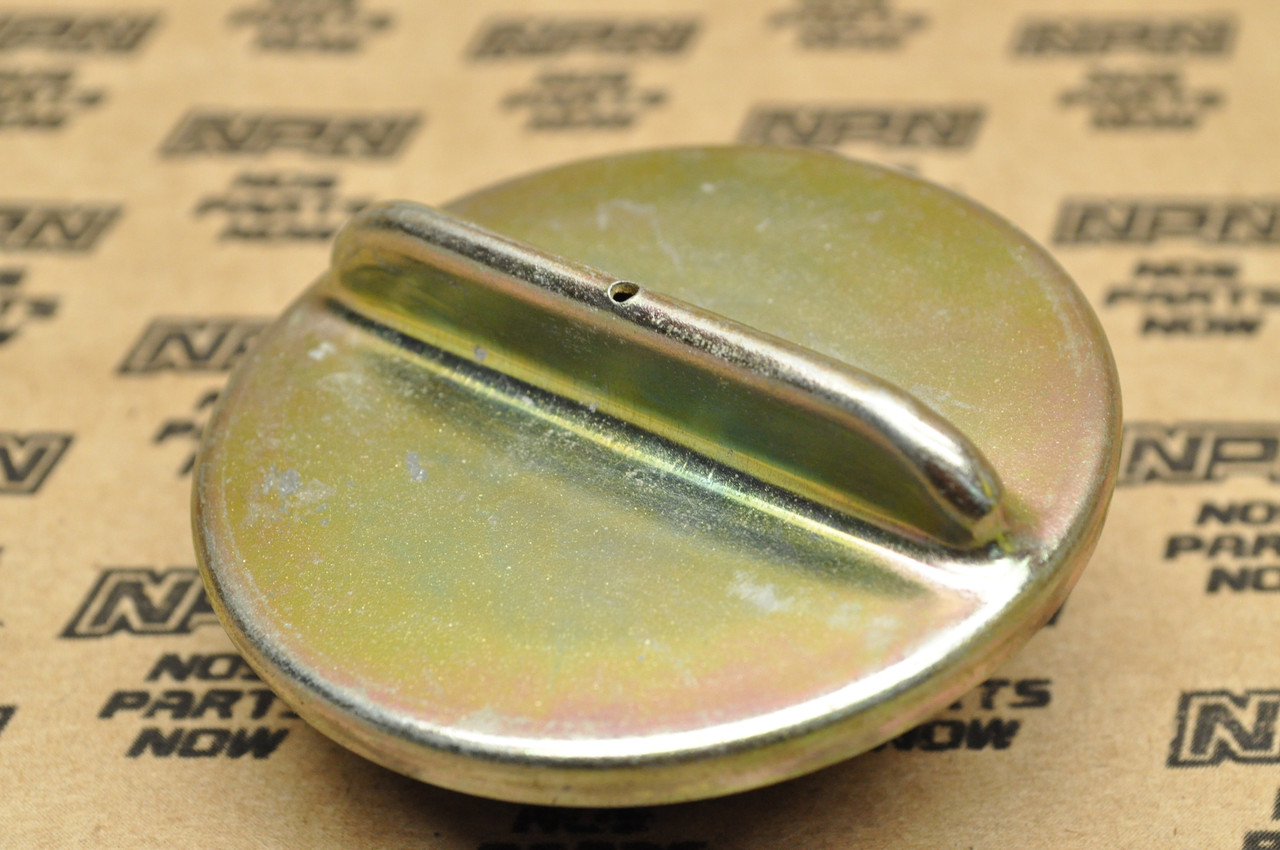 NOS Honda CB400 CB550 CB750 CB750F CX500 Gas Tank Filler Cap 17620-377-720