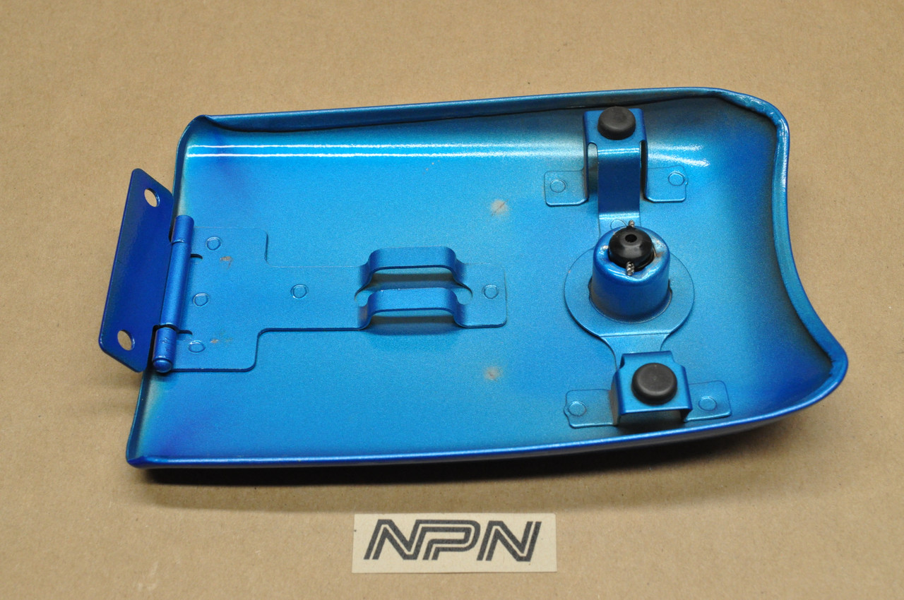 NOS Honda 1978 CB400 A CB400T Hawk Blue Fuel Gas Tank Lid Cover 17511-413-770 ZB