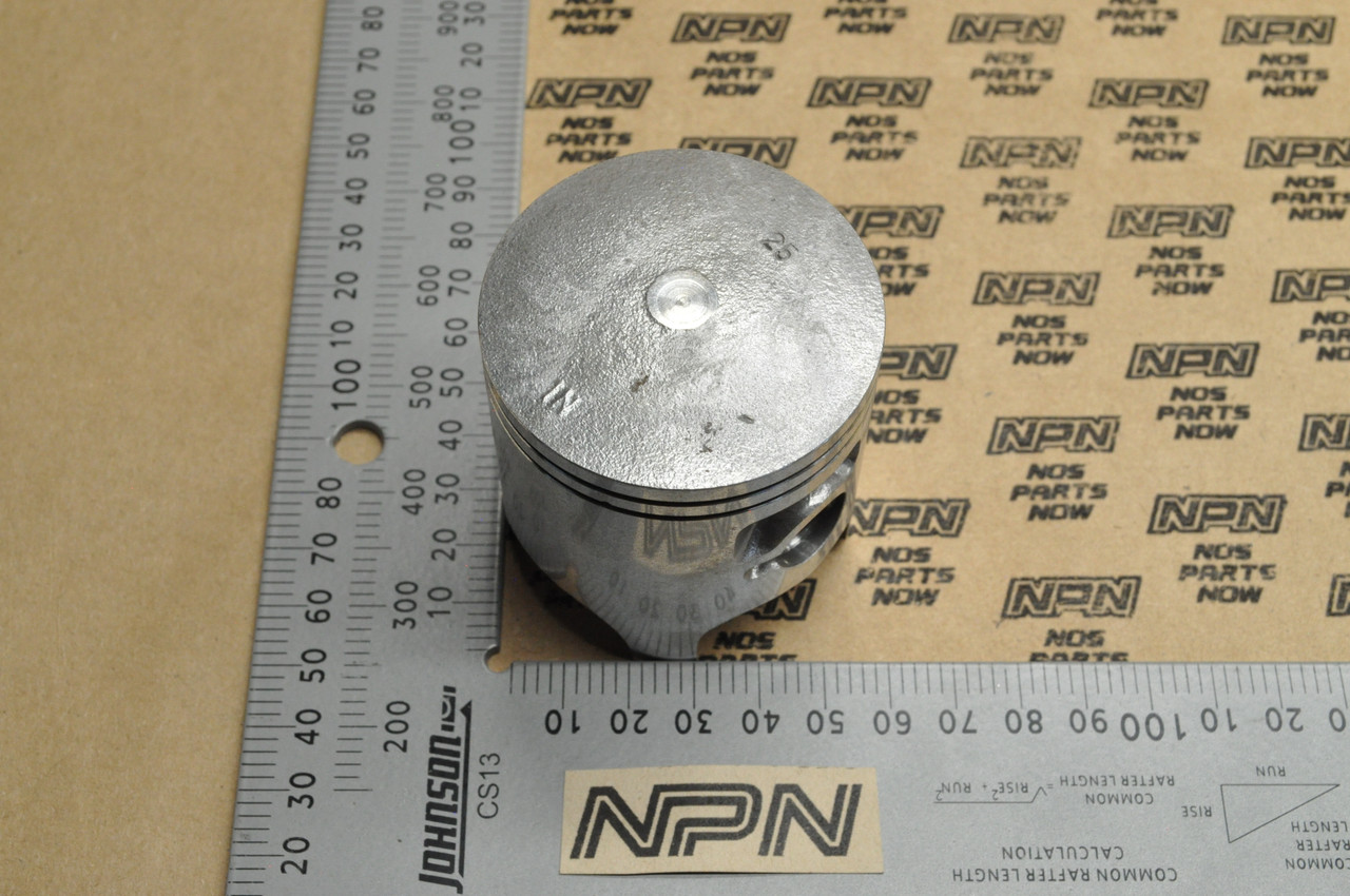 NOS Honda 1982 CR125 R Piston .25 Oversize 13102-KA3-700
