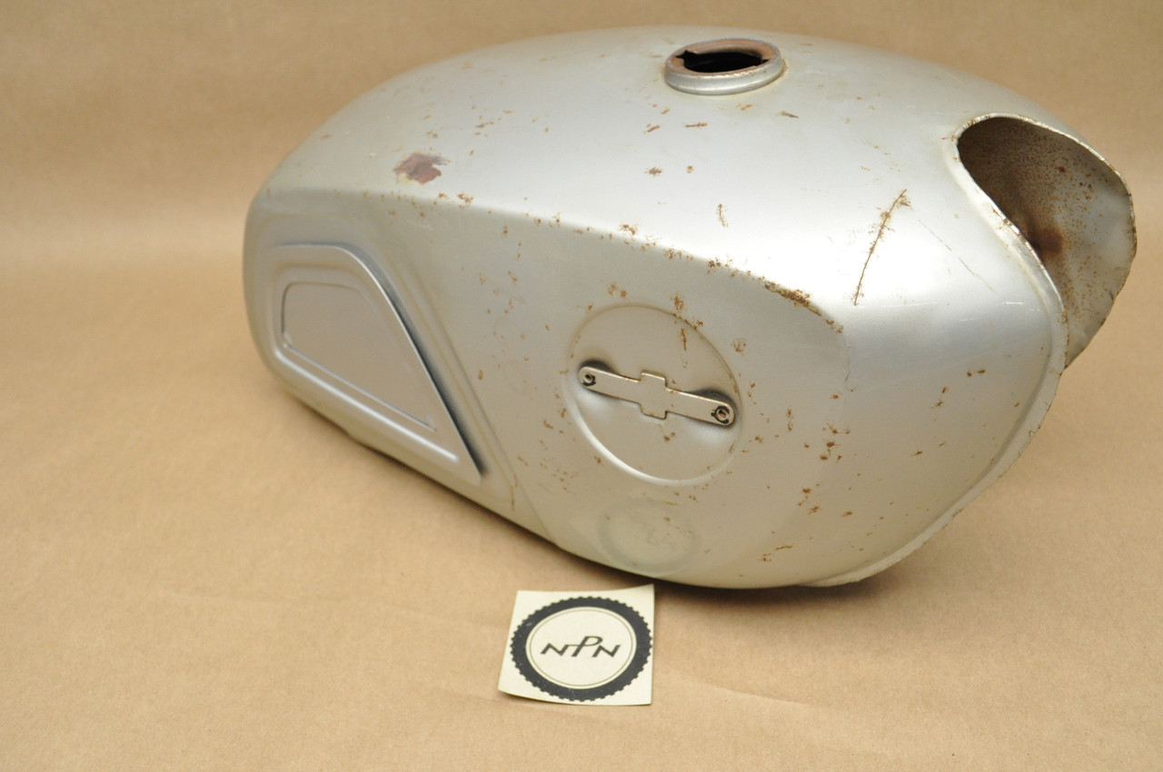 Vintage Used OEM Honda CL125 A Metallic Silver Fuel Gas Tank 17500-242-010 T