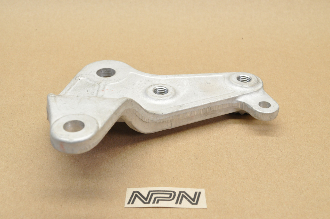 NOS Honda CB72 CB77 Right Foot Rest Peg Step Arm Bracket 50651-268-010