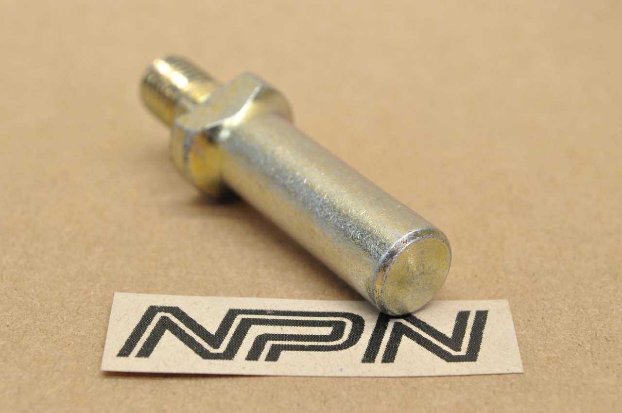 NOS Honda CL450 K0-K4 CB450 K1-K4 Rear Wheel Sprocket Bolt 90128-292-000