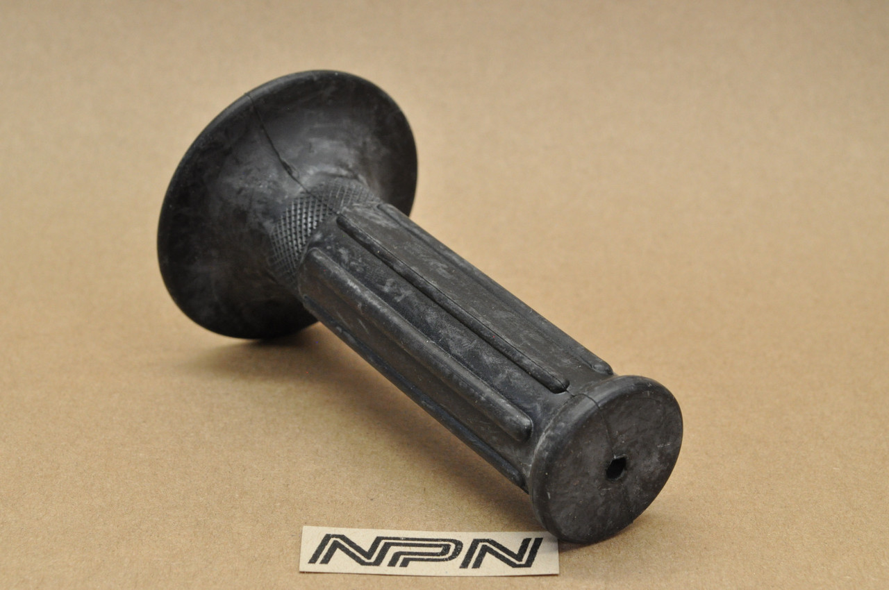 NOS Honda CR250 CT70 MR250 MT250 TL250 XL350 XL70 XR75 Right Grip 53165-116-670
