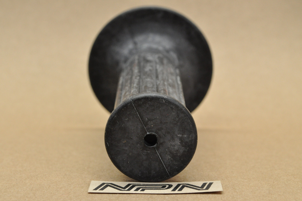 NOS Honda CR250 CT70 MR250 MT250 TL250 XL350 XL70 XR75 Right Grip 53165-116-670