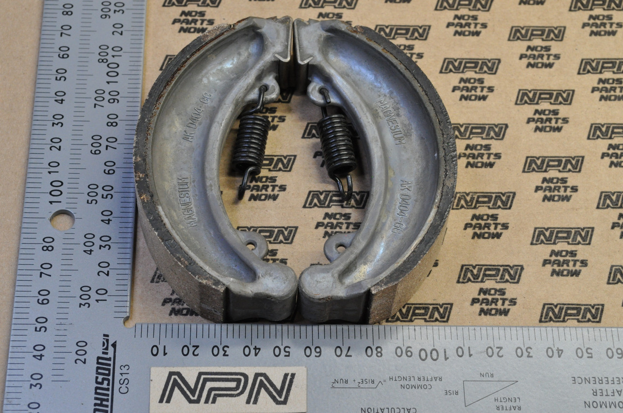 NOS Honda 1982 CR250 R CR480 R Brake Shoe Pad Set for 1 Hub 451A2-KA4-701