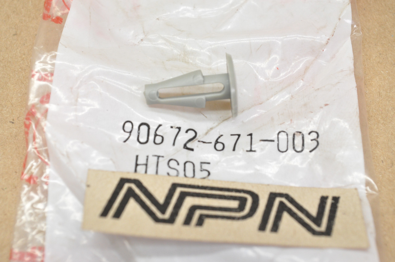NOS Honda 1984 CH125 1985-86 CH150 D Elite Lock Trim Clip 90672-671-003