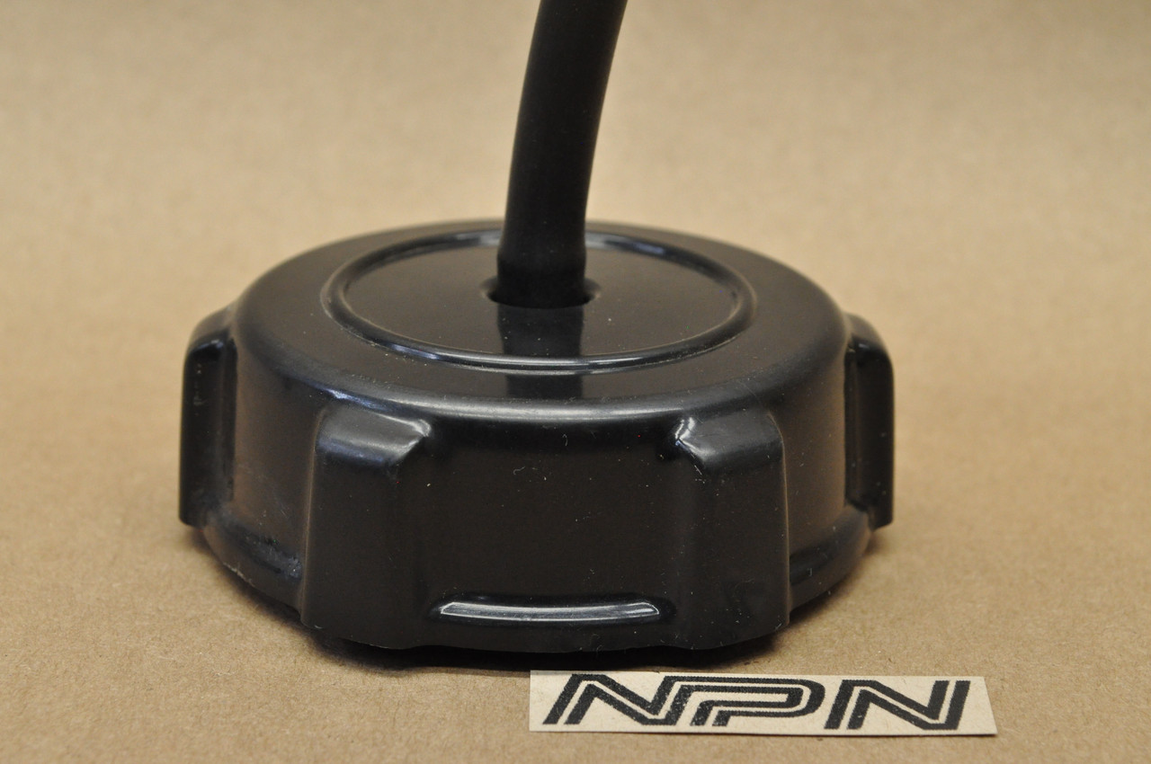 NOS Honda 1980 CR125 R CR250 R 1981 CR450 R Fuel Gas Filler Cap 17620-467-020