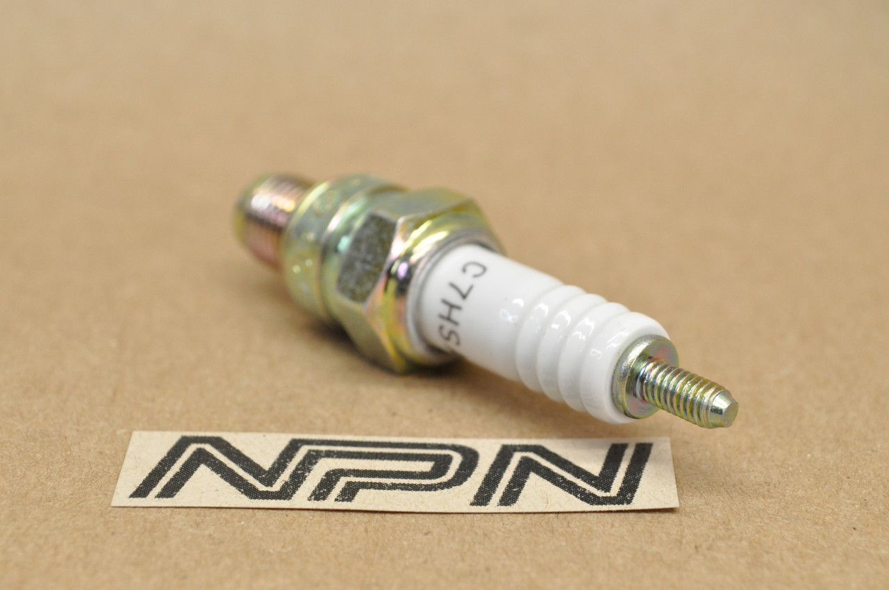 NOS Honda C70 CL70 CT70 QA50 S65 SL70 XL75 XR80 NGK Spark Plug C7HSA 98056-57713