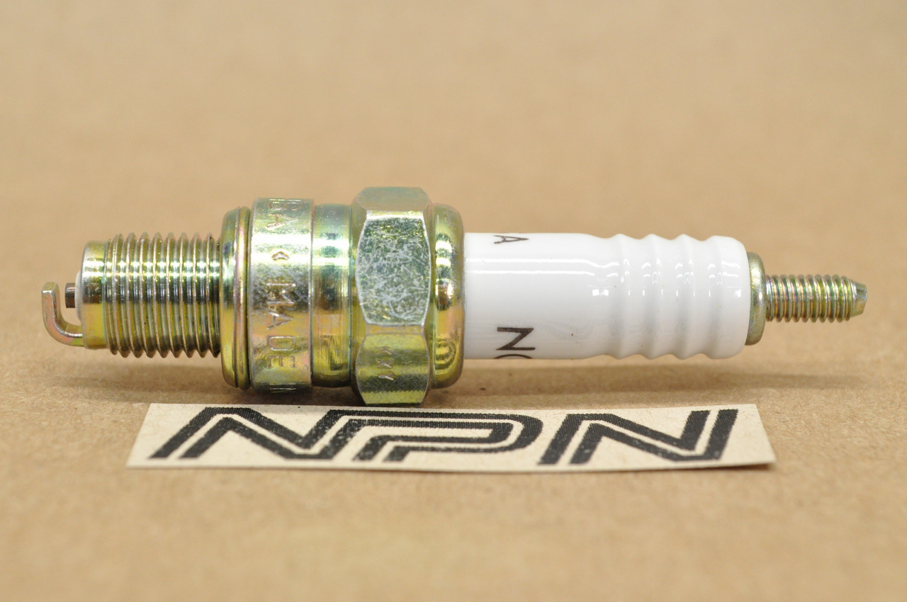 NOS Honda C70 CL70 CT70 QA50 S65 SL70 XL75 XR80 NGK Spark Plug C7HSA 98056-57713