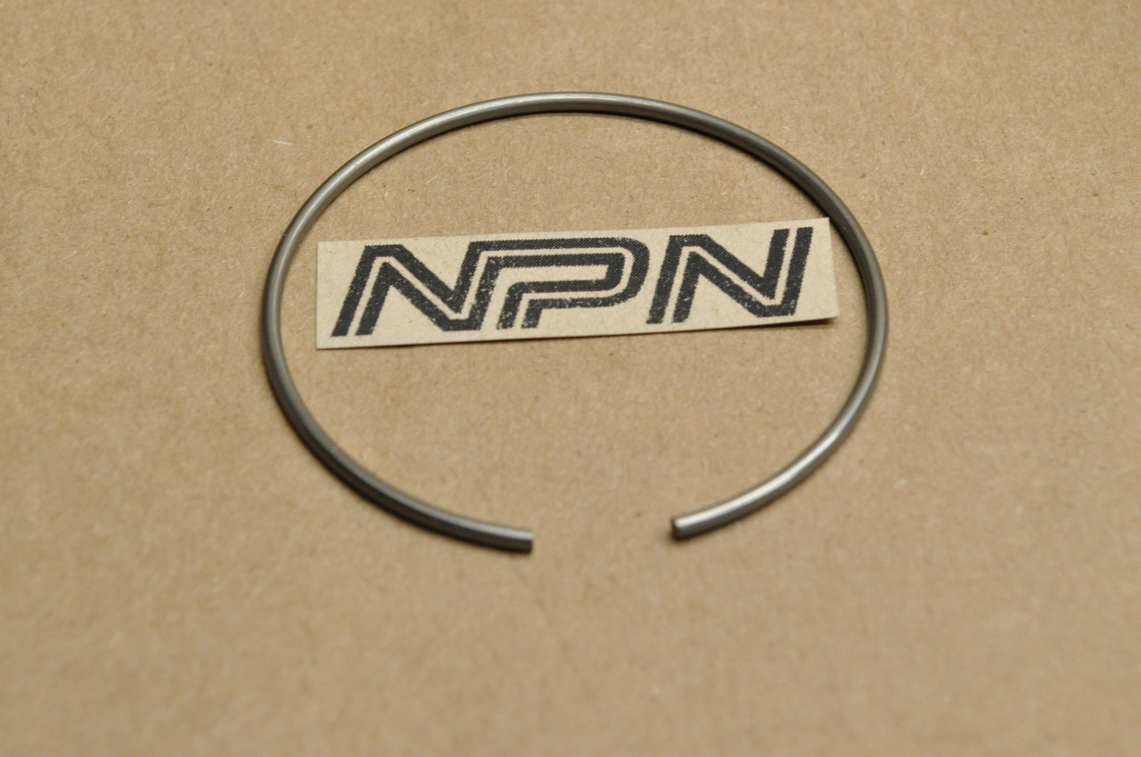 NOS Honda TRX350 TRX400 TRX450 TRX500 TRX650 Knuckle Snap Ring 42206-HM7-003