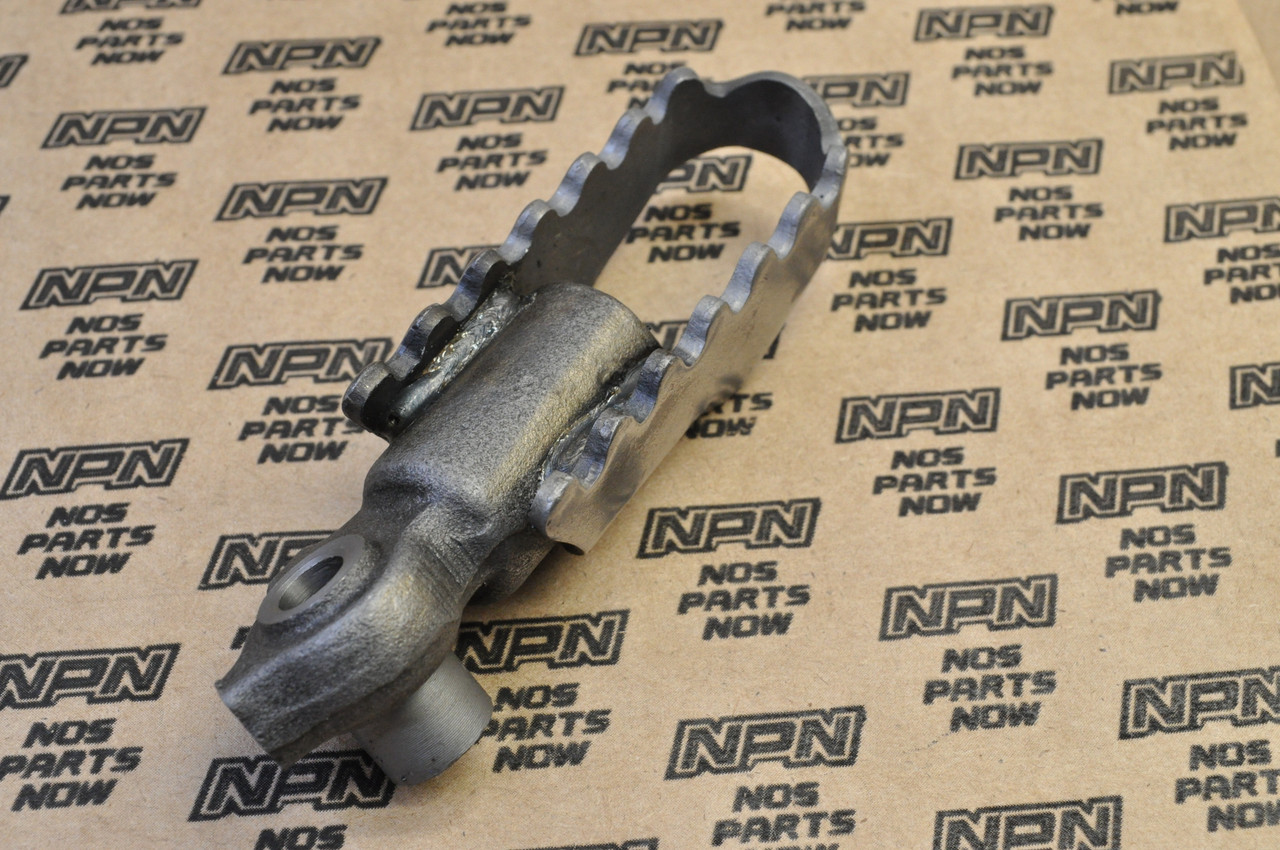 NOS Honda CT70 SL100 SL125 XL100 XL80 XR75 XR80 Foot Peg Rest Step 50616-110-790