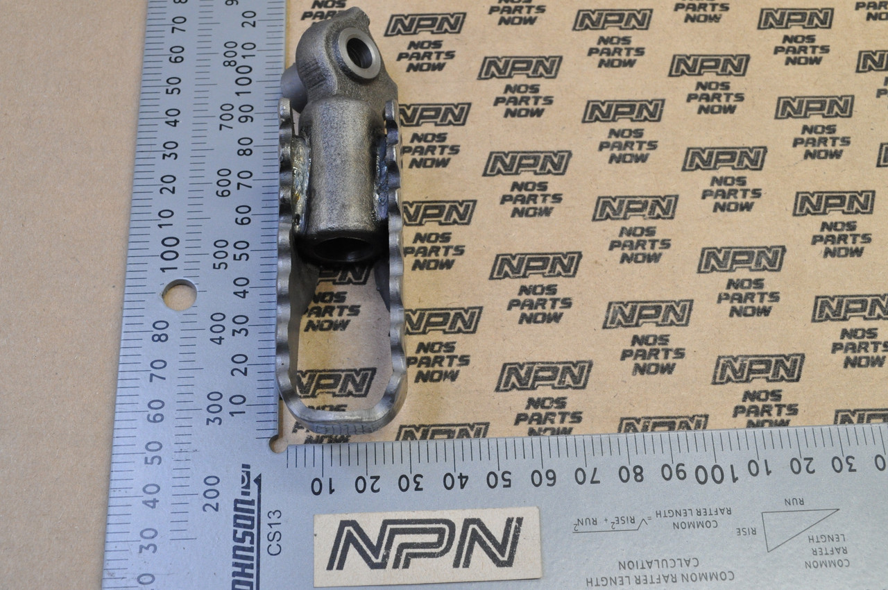 NOS Honda CT70 SL100 SL125 XL100 XL80 XR75 XR80 Foot Peg Rest Step 50616-110-790