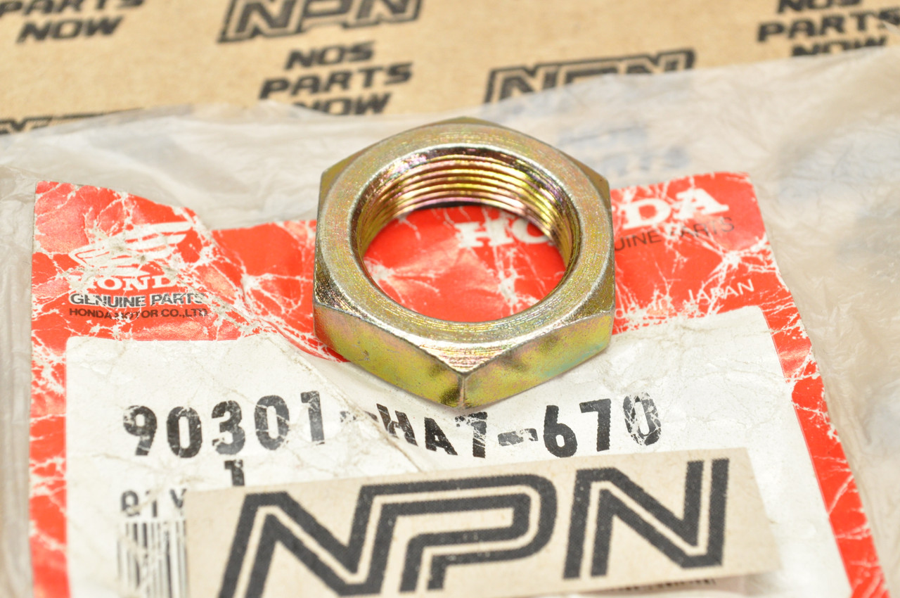 NOS Honda 1986-87 TRX350 1987-89 TRX350D Fourtrax Knuckle Lock Nut 90301-HA7-670
