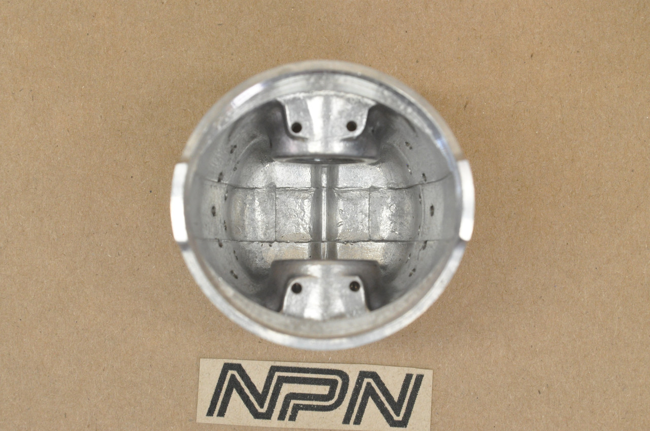 NOS Honda CB100 K0-K1 CL100 K0-K1 CL100S Standard Size Piston 13101-107-710