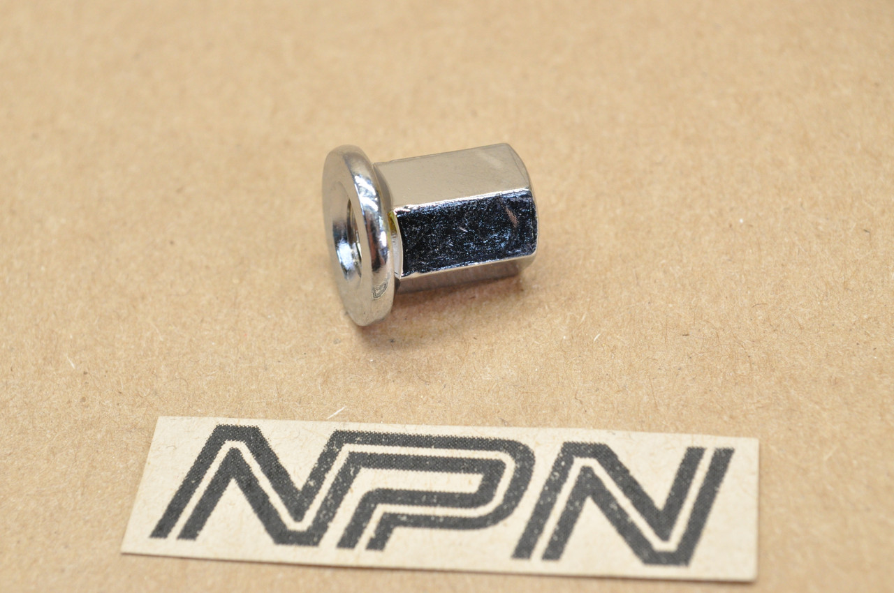 NOS Honda CB1000 CB900 CBR600 RVT1000 ST1100 VTR1000 Flange Nut 90304-MM5-000