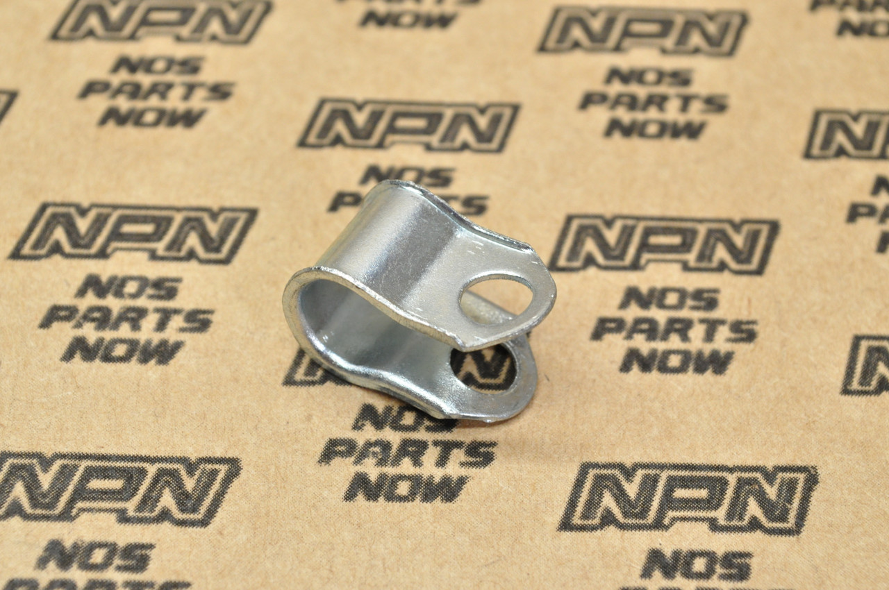 NOS Honda CA110 C110 Oil Pipe Guide Clip 15581-011-020