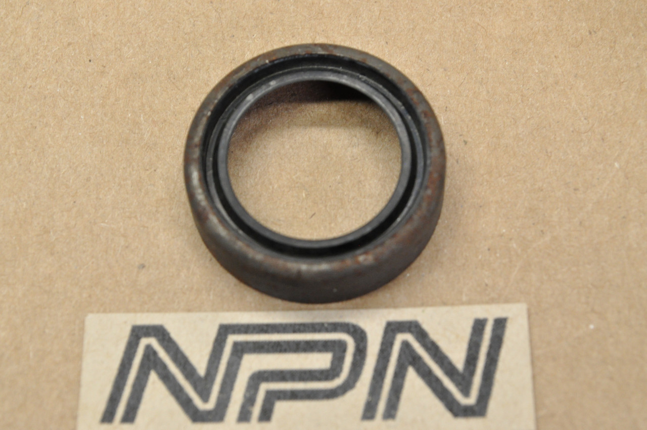 NOS Honda CA72 CA77 CA95 CB450 CB77 CL450 CL72 CL77 SS125 Oil Seal 91205-200-000