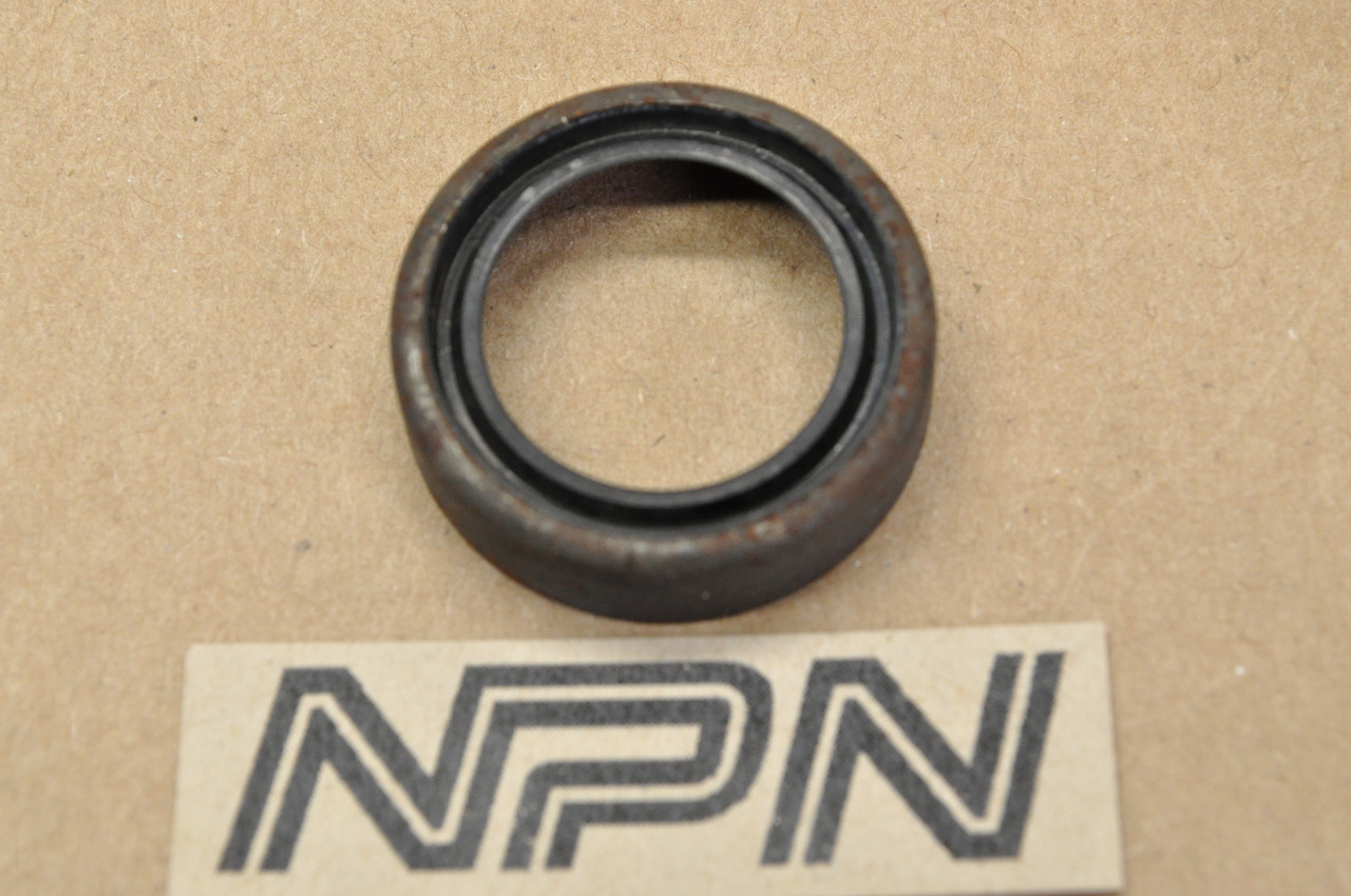 NOS Honda CA72 CA77 CA95 CB450 CB77 CL450 CL72 CL77 SS125 Oil Seal 91205-200-000