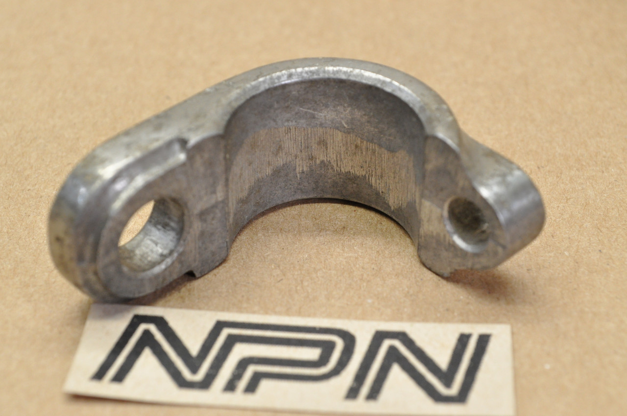 NOS Honda CA95 CA72 CA77 Upper Mirror Bracket 88131-257-810