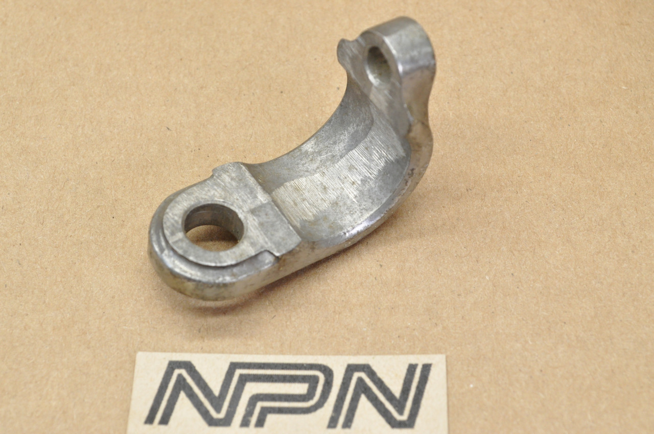 NOS Honda CA95 CA72 CA77 Upper Mirror Bracket 88131-257-810