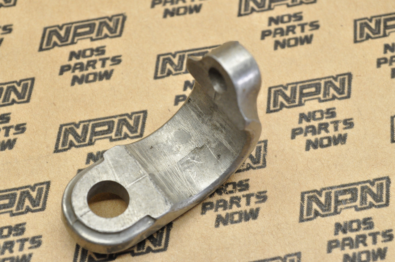 NOS Honda CA95 CA72 CA77 Upper Mirror Bracket 88131-257-810
