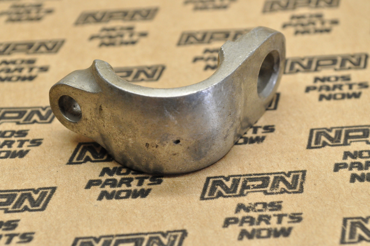 NOS Honda CA95 CA72 CA77 Upper Mirror Bracket 88131-257-810