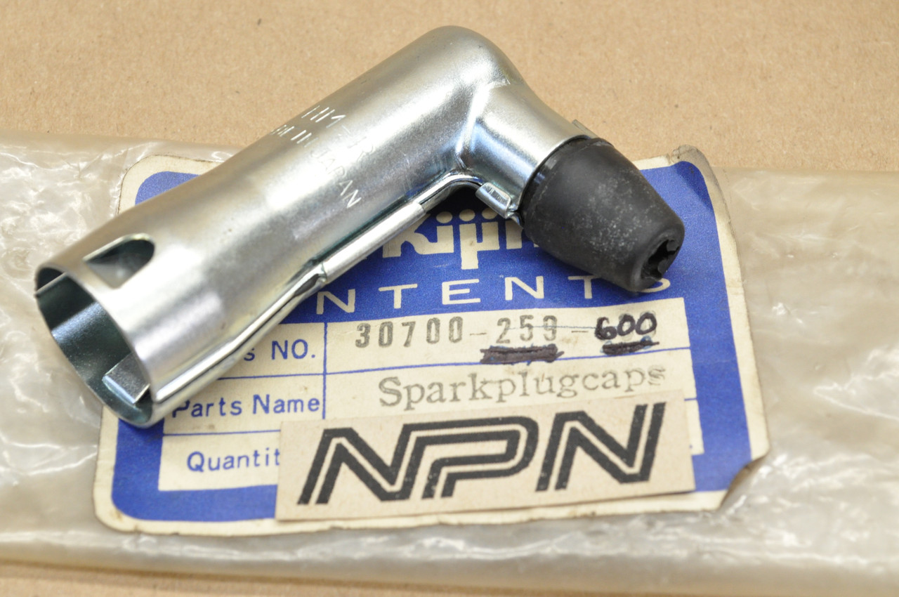 NOS Honda C100 CA72 CA77 CB77 CB92 CL72 CT90 S65 TK Spark Plug Boot 30700-259-600