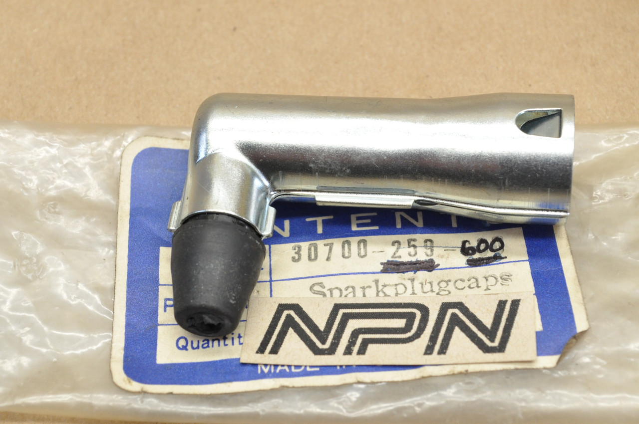 NOS Honda C100 CA72 CA77 CB77 CB92 CL72 CT90 S65 TK Spark Plug Boot 30700-259-600