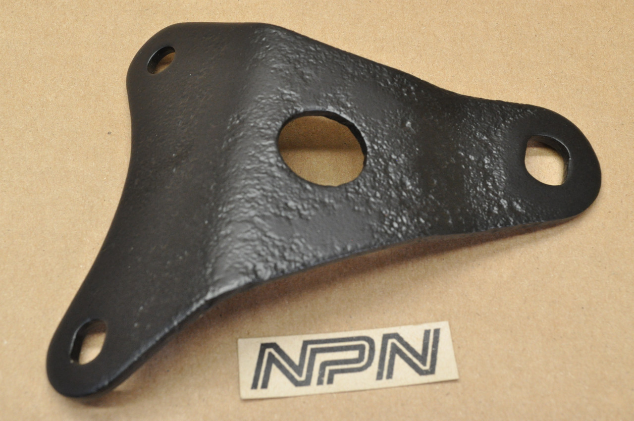 Vtg OEM Honda CB500 K0-K2 CB550 K0-76 Left Muffler Mount Bracket B 18430-323-040