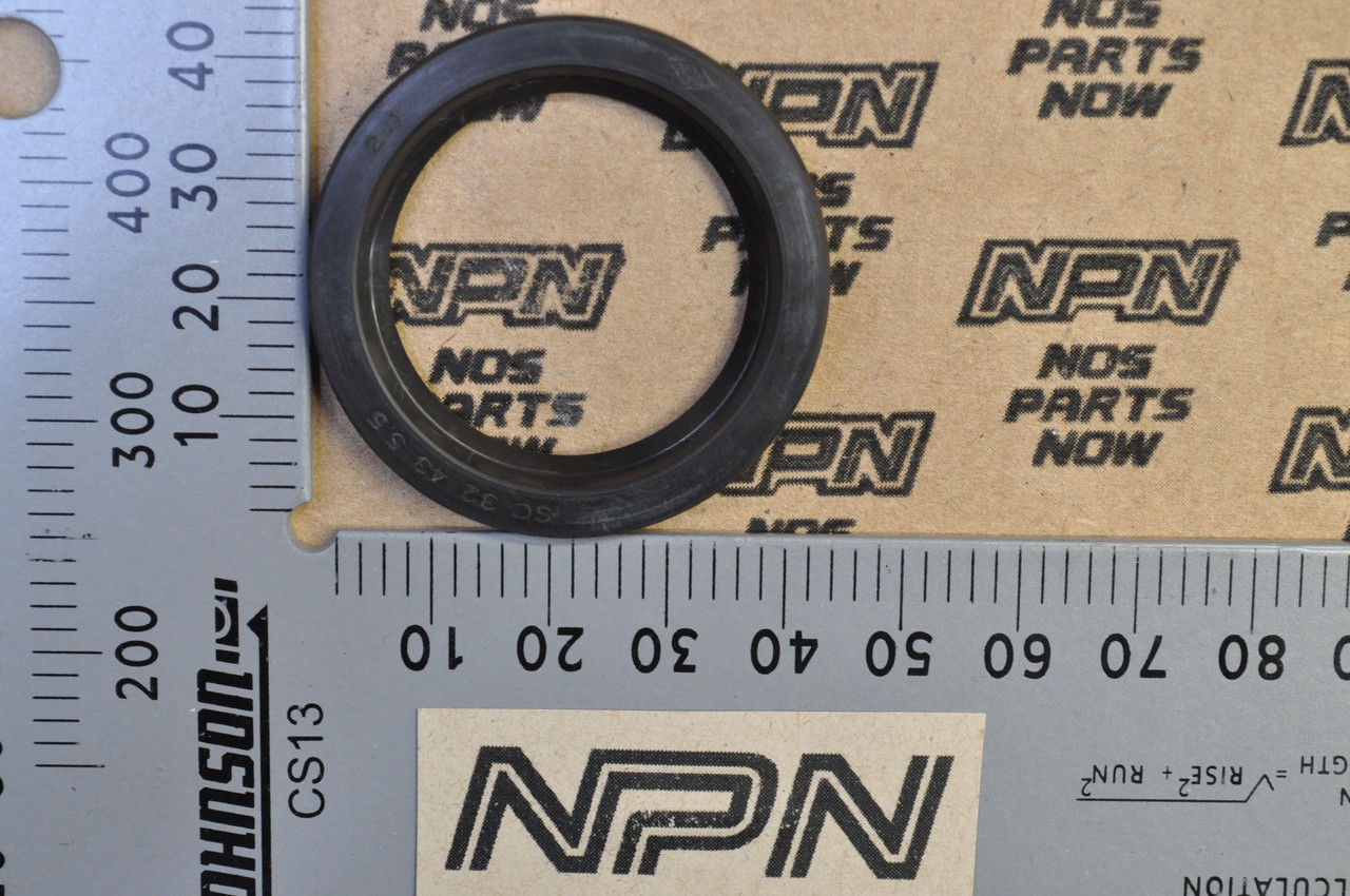 NOS Kawasaki 1970-75 G4 TR 1976 KV100 Crank Case Oil Seal 92050-032