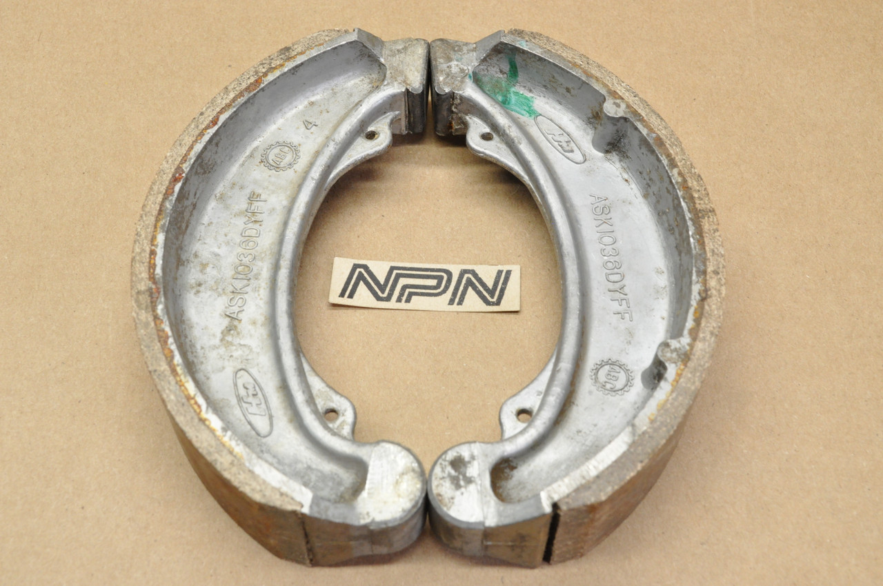 NOS Honda CA175 CB175 CL175 CL200 SL350 Front Brake Shoe Pad Set 45120-354-670