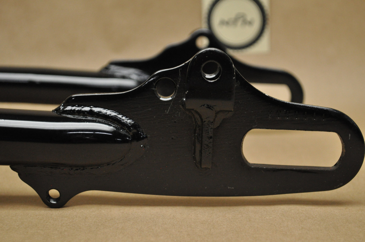 NOS Honda XL350 K0-K1 Rear Swingarm Black 52110-356-000 B