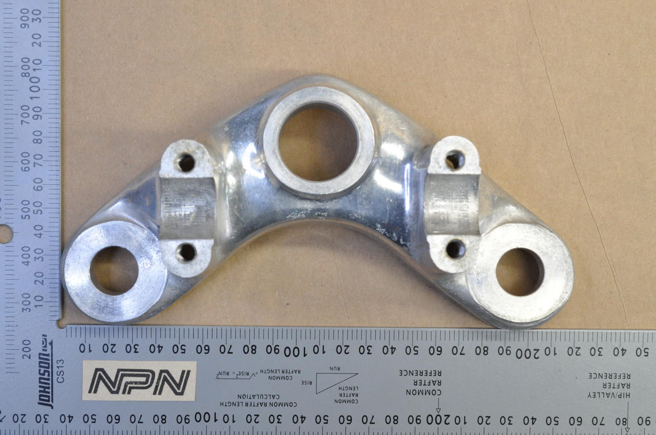 NOS Honda CB77 CB72 Handlebar Fork Clamp Triple Tree Top Bridge 53230-268-050